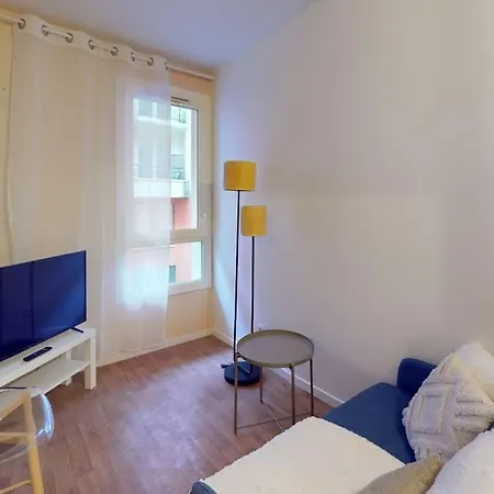 Hilaire Colombel : Appart 2ch Apartmán